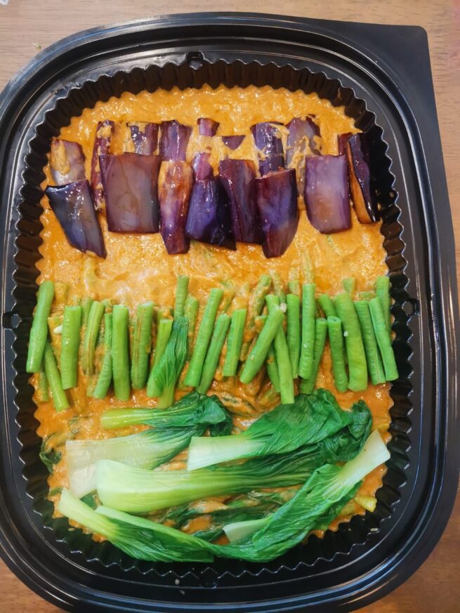 VEGETABLE KARE-KARE PARTY TRAY